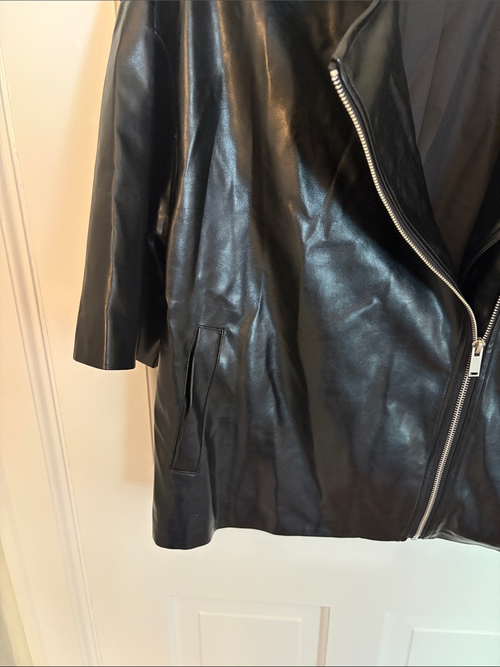 Elan Black Short-Sleeve Leather Zip-Front Jacket - Picture 6 of 11